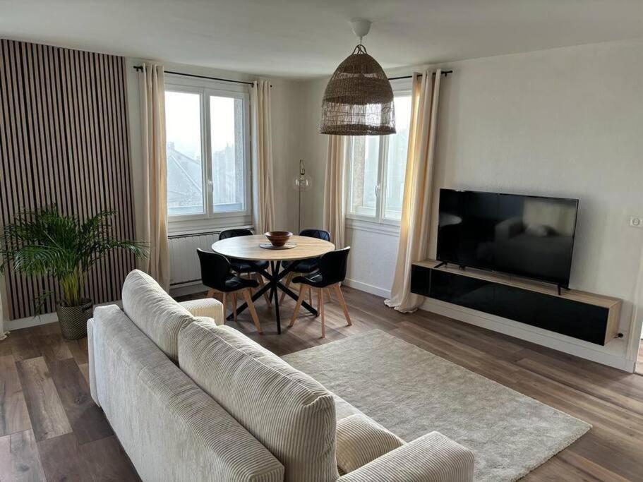 Appartement Cosy Au Coeur De La Ville Aurillac Exteriér fotografie